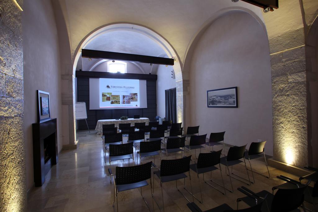 Foresteria Pellegrino Andria Exterior foto